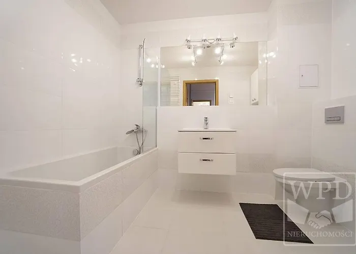 Big - Old Town - 3 - Private Parking *