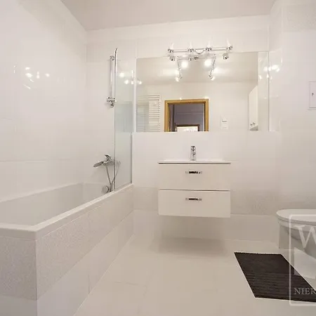 Big - Old Town - 3 - Private Parking *