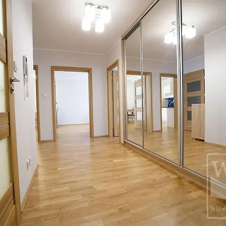 Big - Old Town - 3 - Private Parking Вроцлав