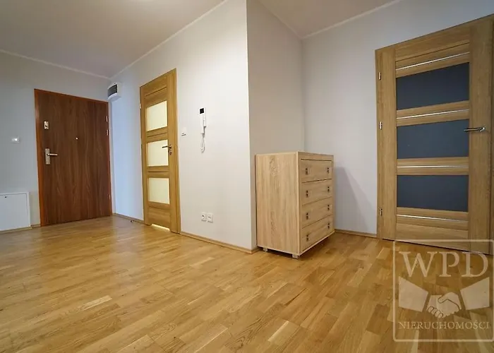 Big - Old Town - 3 - Private Parking Apartament *